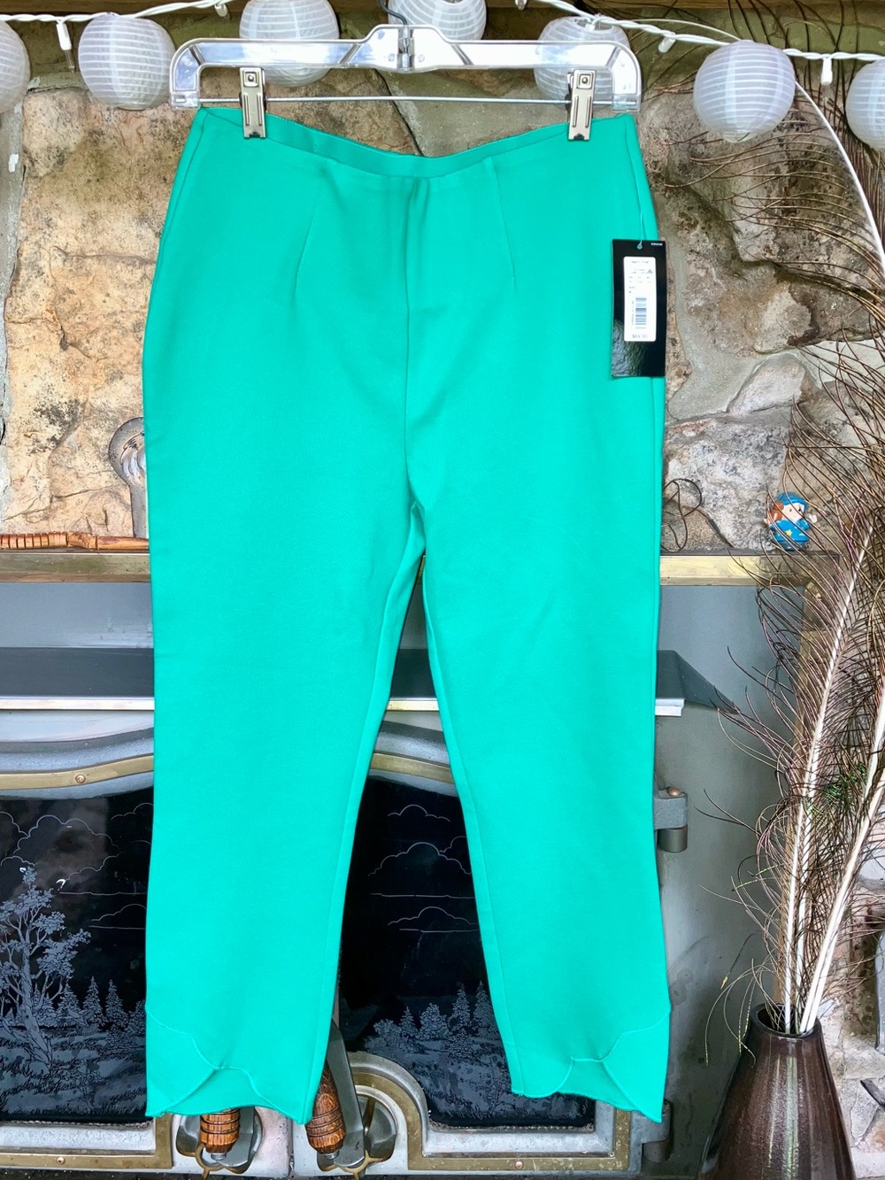 Investments Slim Factor kelly green high waisted pull up stretch pants